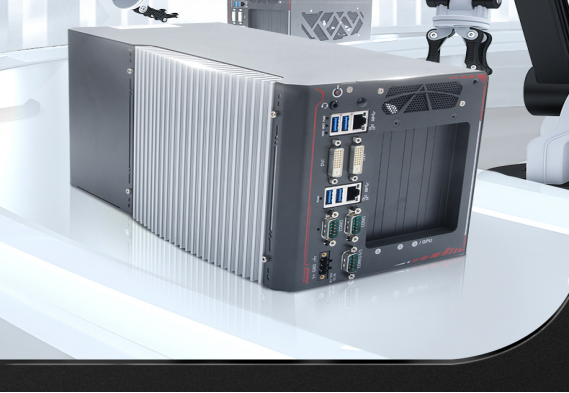 车载嵌入式工控机.png 车载嵌入式工控机.png